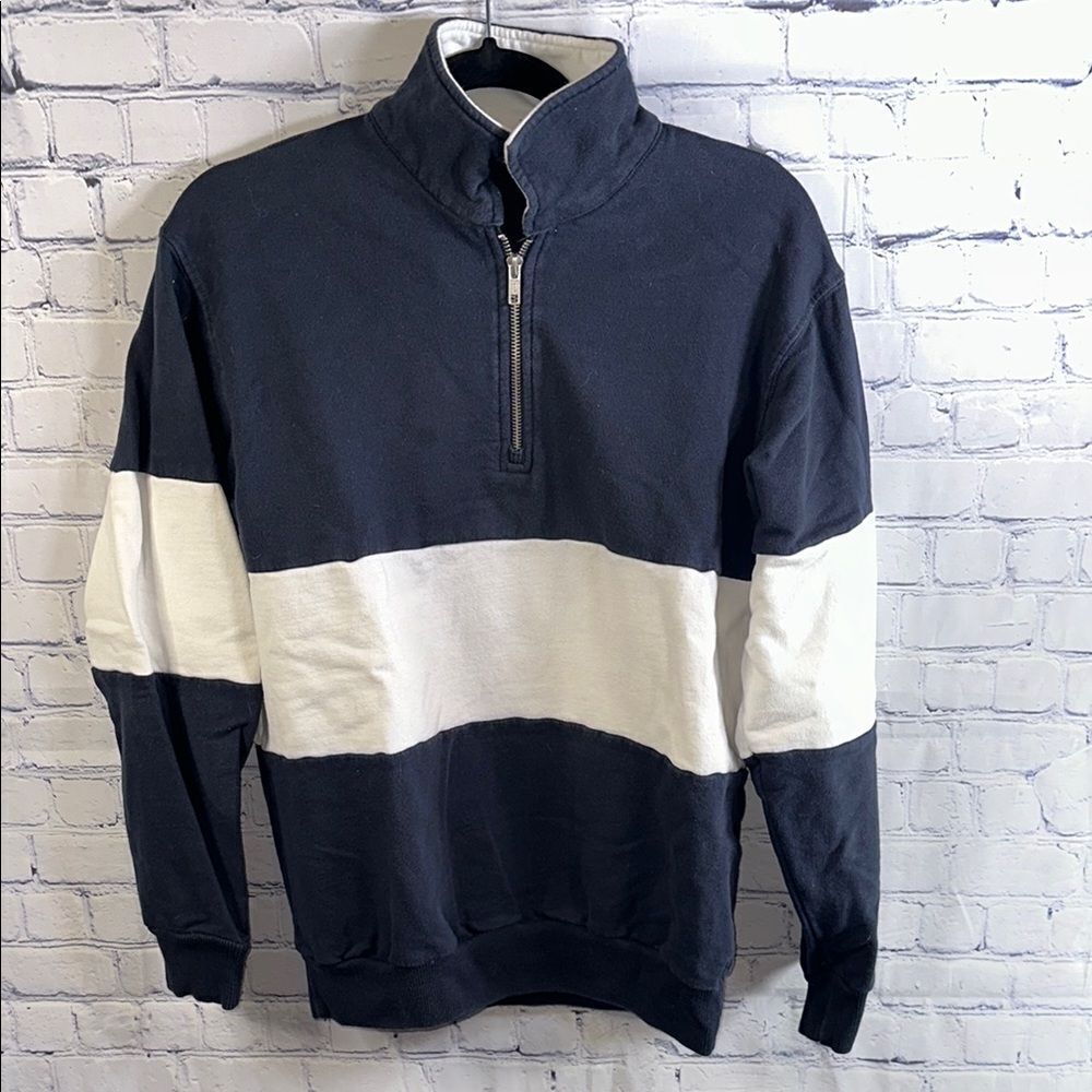 ✨ Brandy Melville 1/4 Zip Sweatshirt - Navy and White